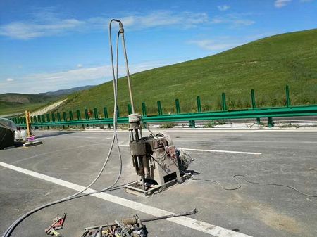 黄平公路地基基础注浆加固